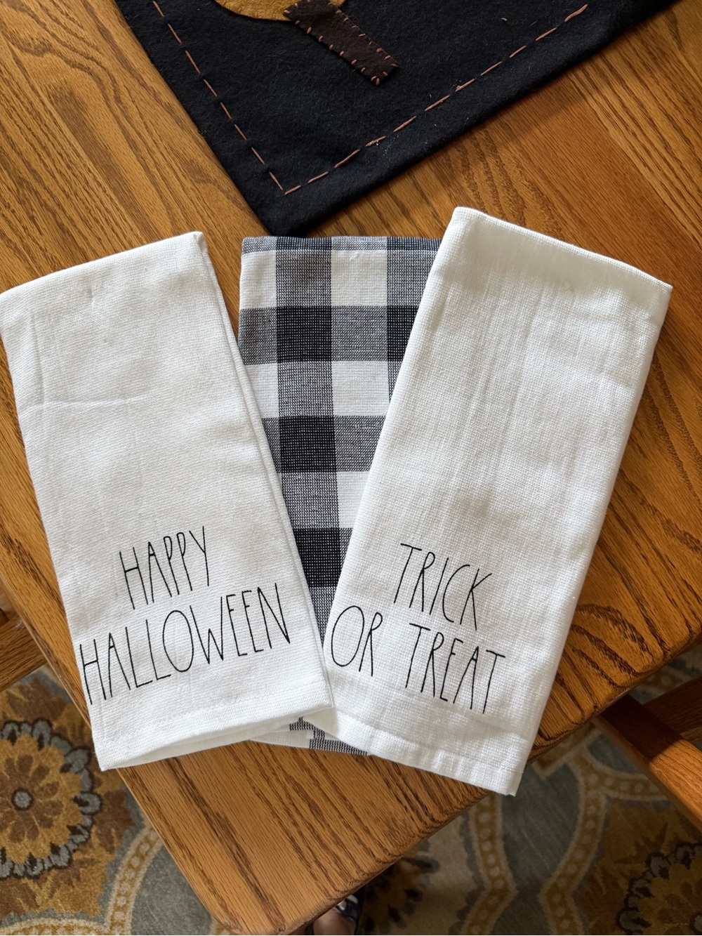 Rae Dunn 3-piece  Tea Towel Set